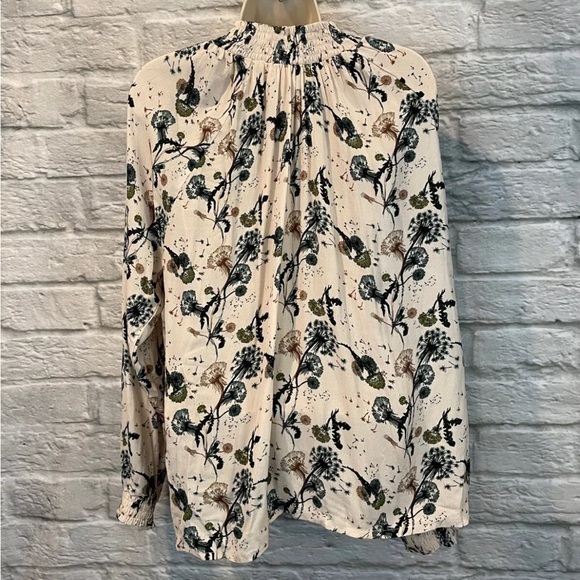 NWT Bel Kazan Women's Size Small Byron V-Neck Top in Ivory Dandelion - Picture 2 of 7